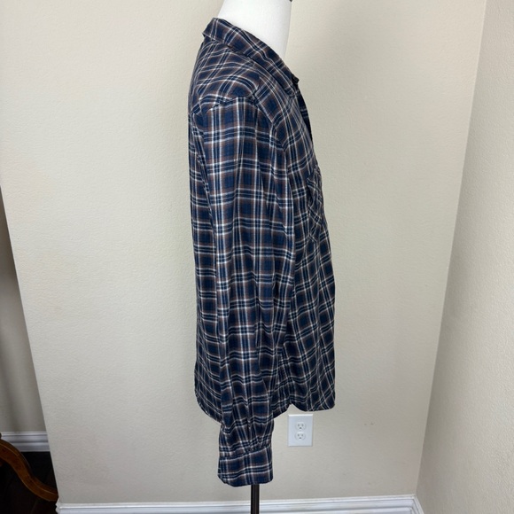 Vince Flannel Shirt Mens Large Navy Blue Brown Plaid Button Up Long Sleeve - Picture 4 of 8
